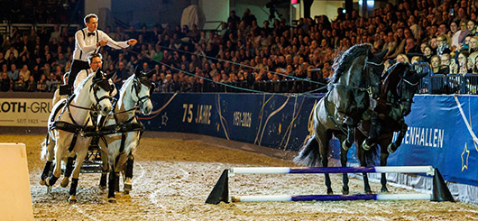 Matthes Röckener, seine Darbietungen begeistern immer wieder mit Intensität, Vertrauen und Gänsehautmomenten.